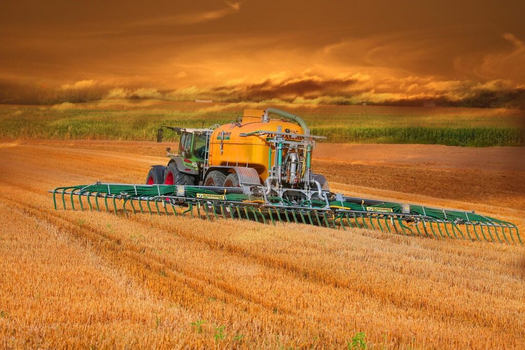 Manure spreading equipment